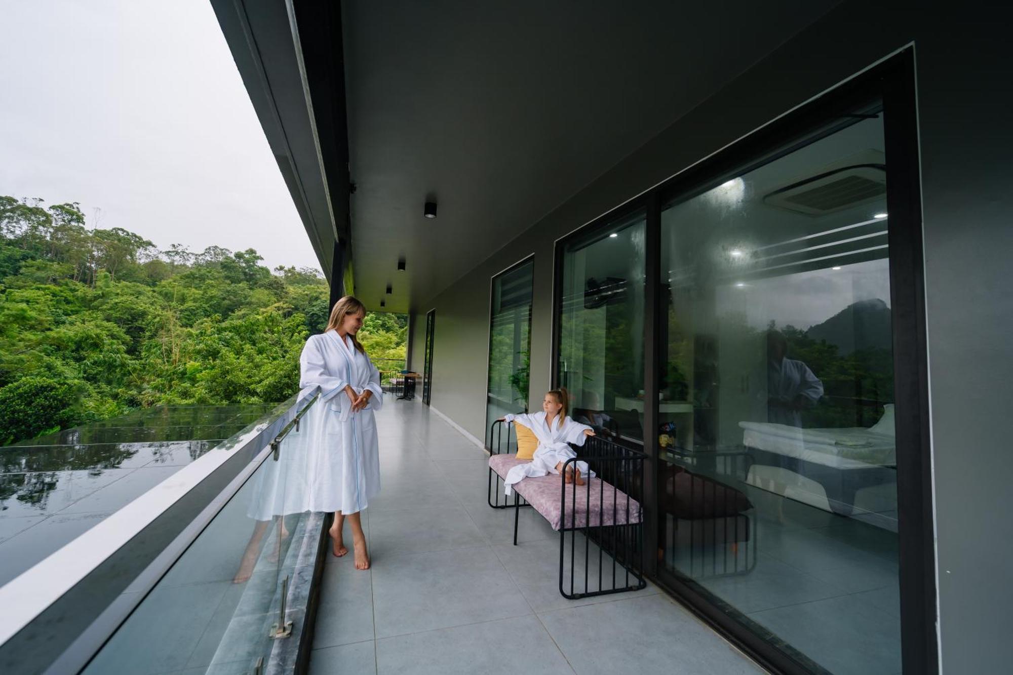 Lotus Premium Lodge - Lotus Group Tours Ha Giang Exterior photo